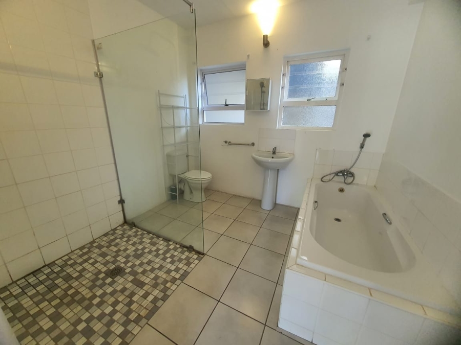1 Bedroom Property for Sale in Gonubie Eastern Cape